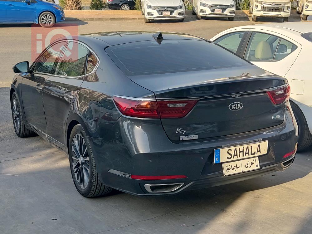 Kia Cadenza